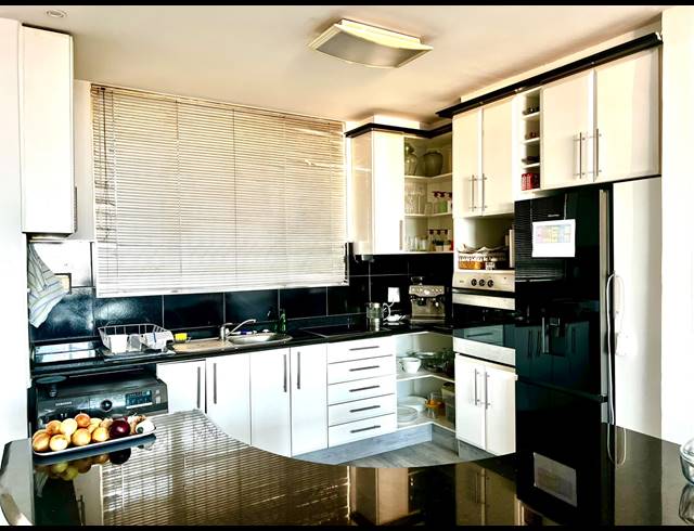 2 BEDROOM APARTMENT TO LET IN MORNINGSIDE